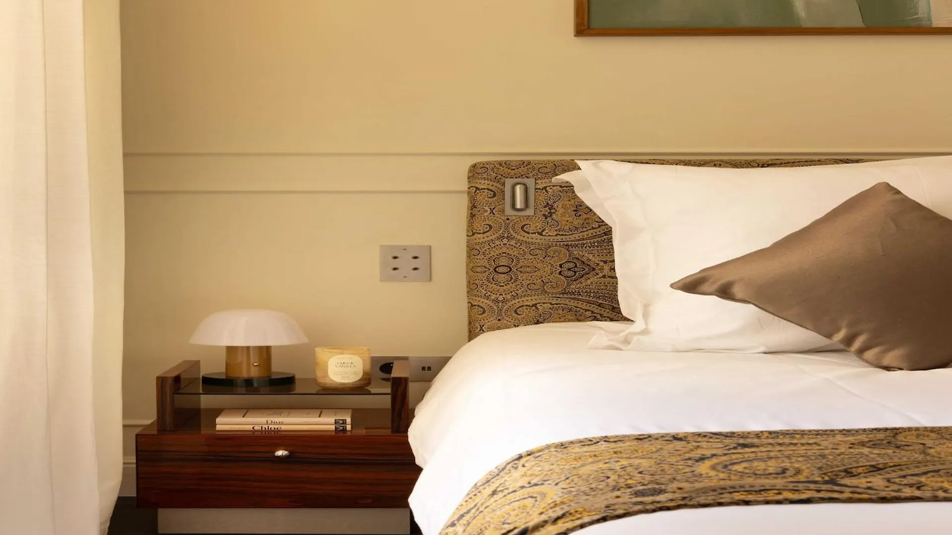 Palais Bourbon Hotel - Room 31- 4P - Invalides パリ フランス